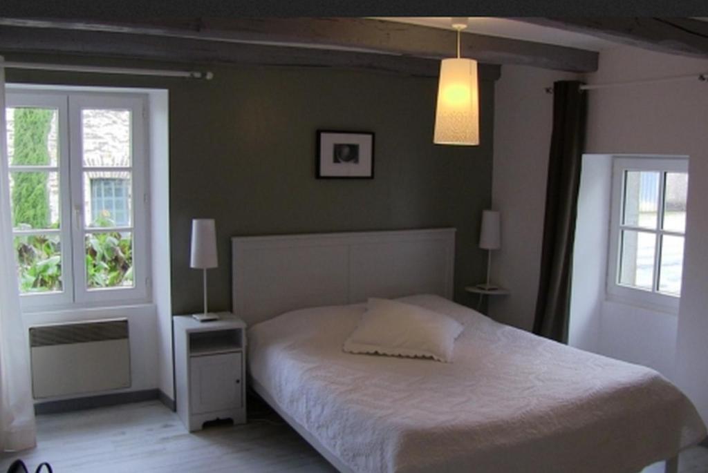 Bed and Breakfast Relais De La Riniere Le Landreau Номер фото